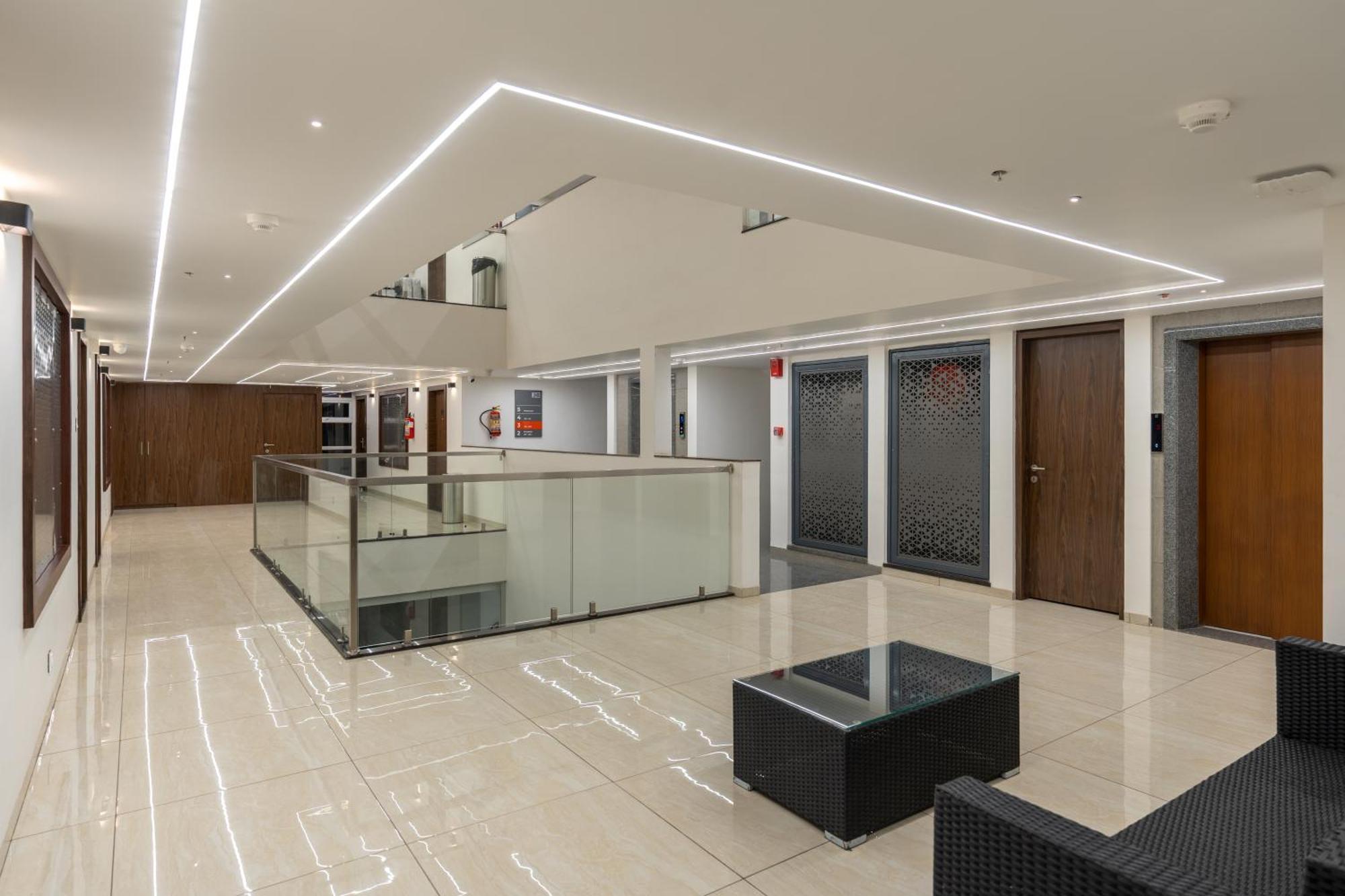 The Living Hub Business Hotel, Kolhapur Exterior foto
